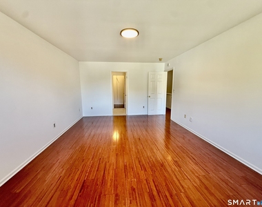 1 Valley Road - Photo Thumbnail 23