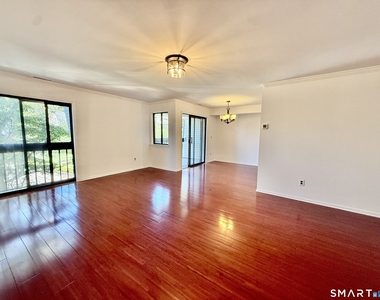 1 Valley Road - Photo Thumbnail 7