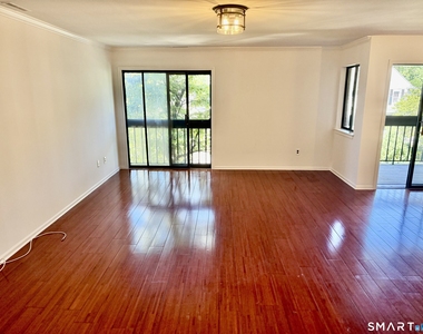 1 Valley Road - Photo Thumbnail 16