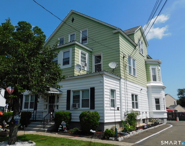 451 Circular Avenue - Photo Thumbnail 12