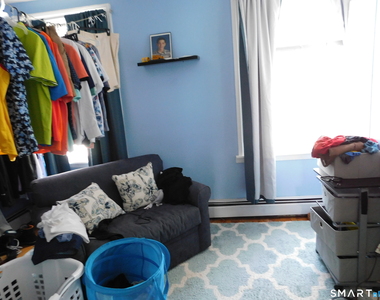 451 Circular Avenue - Photo Thumbnail 6