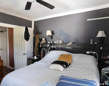 451 Circular Avenue - Photo Thumbnail 9