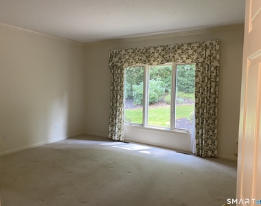 54 Winchester Drive - Photo Thumbnail 22