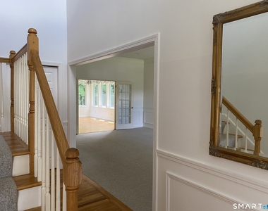 54 Winchester Drive - Photo Thumbnail 4
