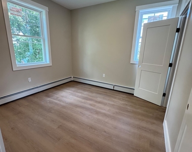 170 Denver Avenue - Photo Thumbnail 4