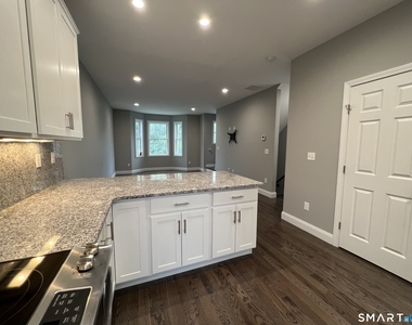 35 Ringgold Street - Photo Thumbnail 4