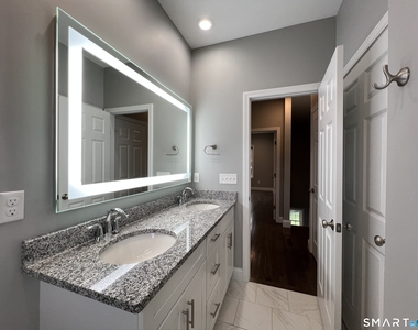 35 Ringgold Street - Photo Thumbnail 12