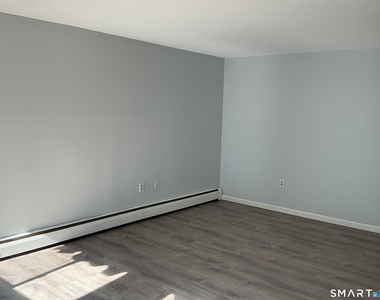 11 E. Farms Road - Photo Thumbnail 5