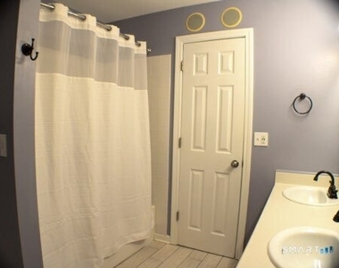 310 Boston Post Road - Photo Thumbnail 9