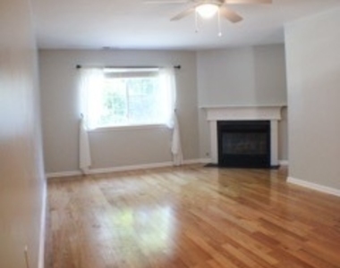 310 Boston Post Road - Photo Thumbnail 1