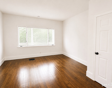 762 Howe Avenue - Photo Thumbnail 12