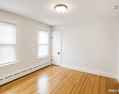 762 Howe Avenue - Photo Thumbnail 14