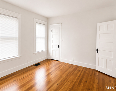 762 Howe Avenue - Photo Thumbnail 10