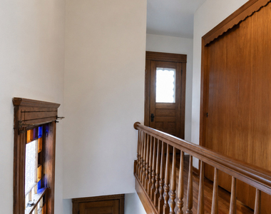 762 Howe Avenue - Photo Thumbnail 2