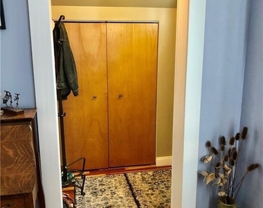 87 East Street - Photo Thumbnail 9