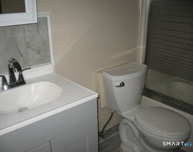 975 Meriden Road - Photo Thumbnail 8