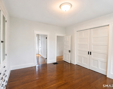760 Howe Avenue - Photo Thumbnail 4