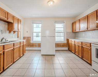 422 Allen Street - Photo Thumbnail 5