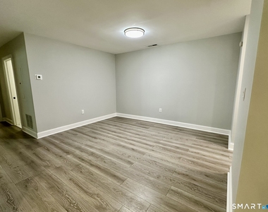 267 Melba Street - Photo Thumbnail 9