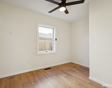 21 Soundview Avenue - Photo Thumbnail 20