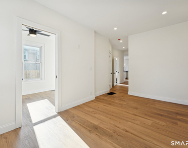21 Soundview Avenue - Photo Thumbnail 12