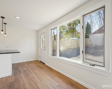 21 Soundview Avenue - Photo Thumbnail 9