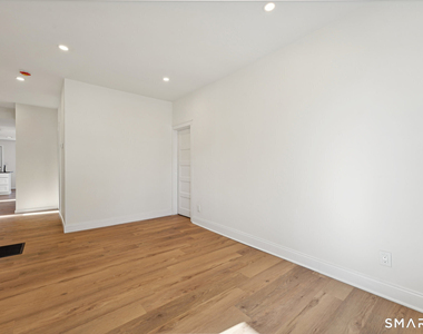 21 Soundview Avenue - Photo Thumbnail 13