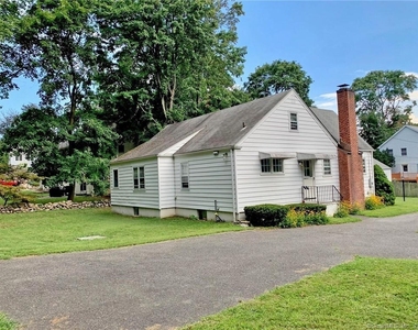 2727 Boston Post Road - Photo Thumbnail 10