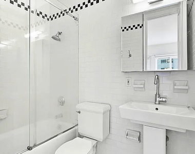 143 East 57th Street - Photo Thumbnail 9