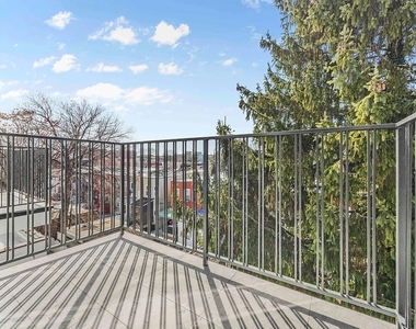 1120 Rogers Avenue - Photo Thumbnail 7