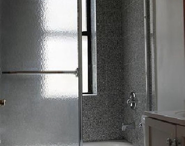 324 East 52nd Street - Photo Thumbnail 7