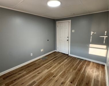 1079 3rd Ave - Photo Thumbnail 1