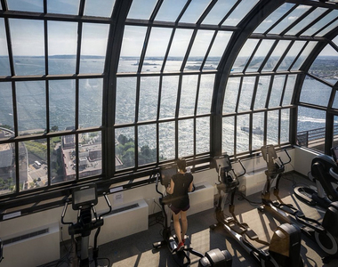 200 Rector Place - Photo Thumbnail 8