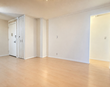 200 Rector Place - Photo Thumbnail 7