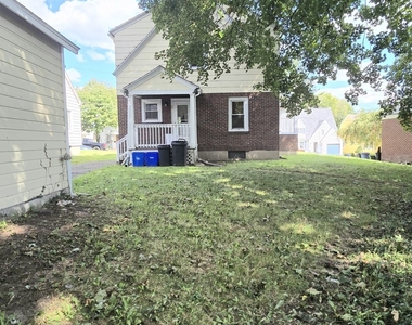 606 Exchange St - Photo Thumbnail 16