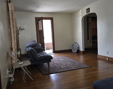 606 Exchange St - Photo Thumbnail 15