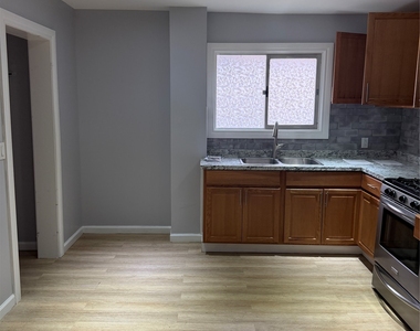 72 Saint Charles Street - Photo Thumbnail 24