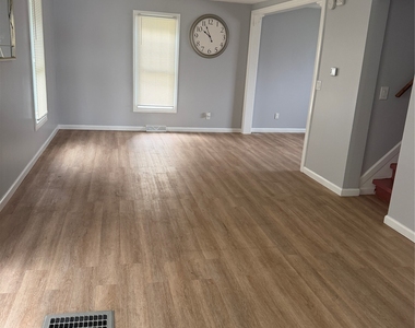 72 Saint Charles Street - Photo Thumbnail 7