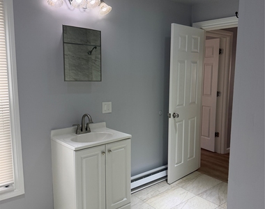 72 Saint Charles Street - Photo Thumbnail 17