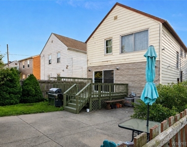 19 Hobmoor Avenue - Photo Thumbnail 1