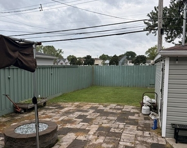 440 University Avenue [lower Unit] - Photo Thumbnail 22