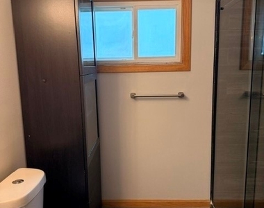 440 University Avenue [lower Unit] - Photo Thumbnail 13