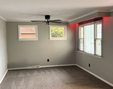 440 University Avenue [lower Unit] - Photo Thumbnail 5