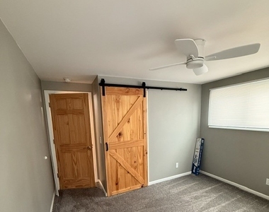 440 University Avenue [lower Unit] - Photo Thumbnail 21