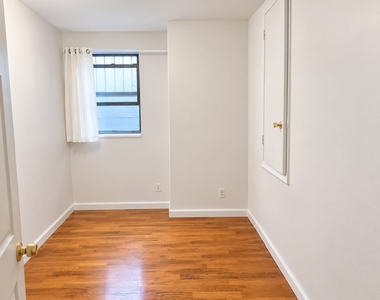 276 South 5th Street - Photo Thumbnail 3
