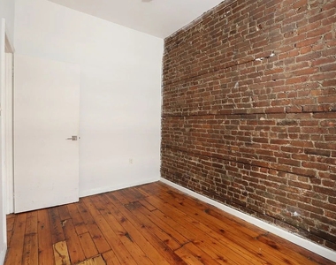 276 South 5th Street - Photo Thumbnail 4