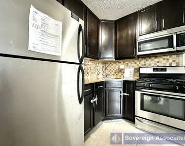 3333 Broadway - Photo Thumbnail 3