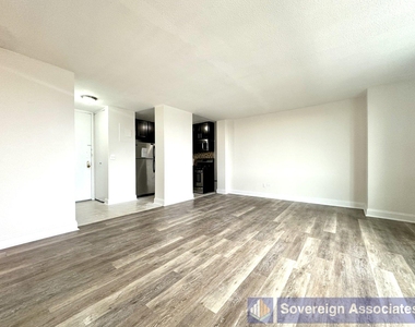 3333 Broadway - Photo Thumbnail 1