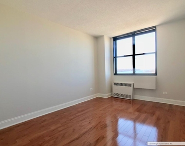 3333 Broadway - Photo Thumbnail 7