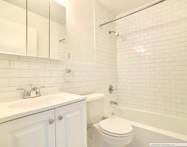 3333 Broadway - Photo Thumbnail 11